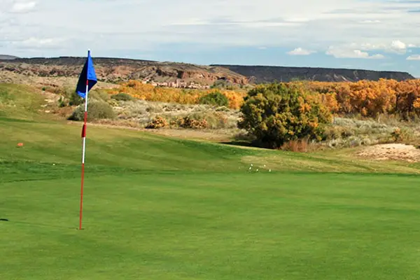 Santa Ana Golf Club Feature