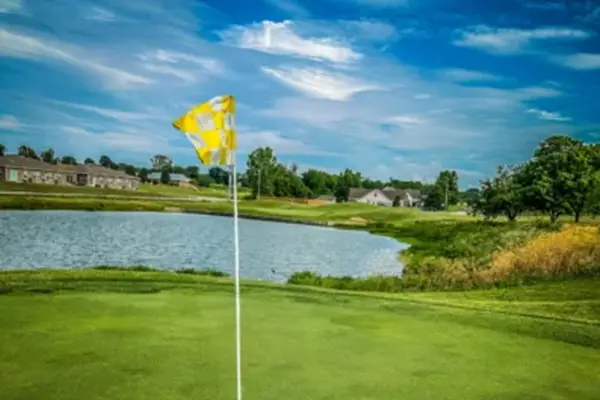 Carthage Golf Feature