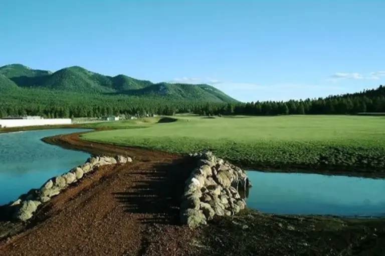 Elephant Rocks Golf Gallery