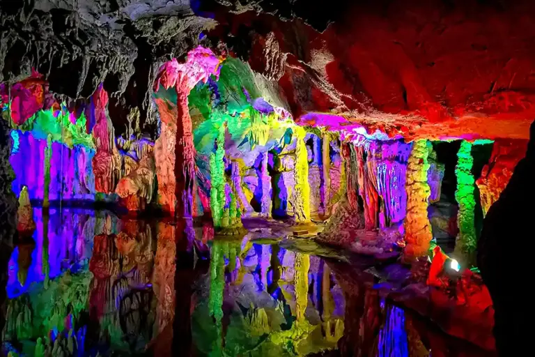 Meramec Caverns