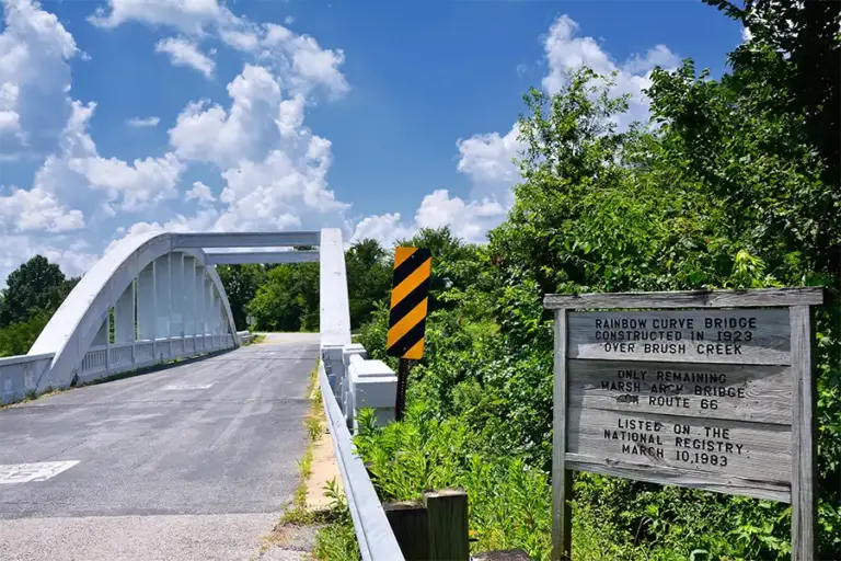 Rainbow Curve Bridge